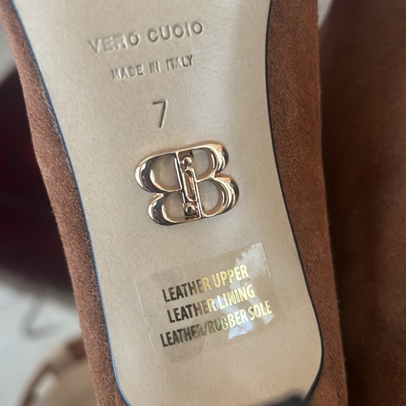 BEAUTIISOLES Brandi Pointed Toe Bootie Size 7 1/2 Excellent Pre-Owned Condition - Picture 8 of 9